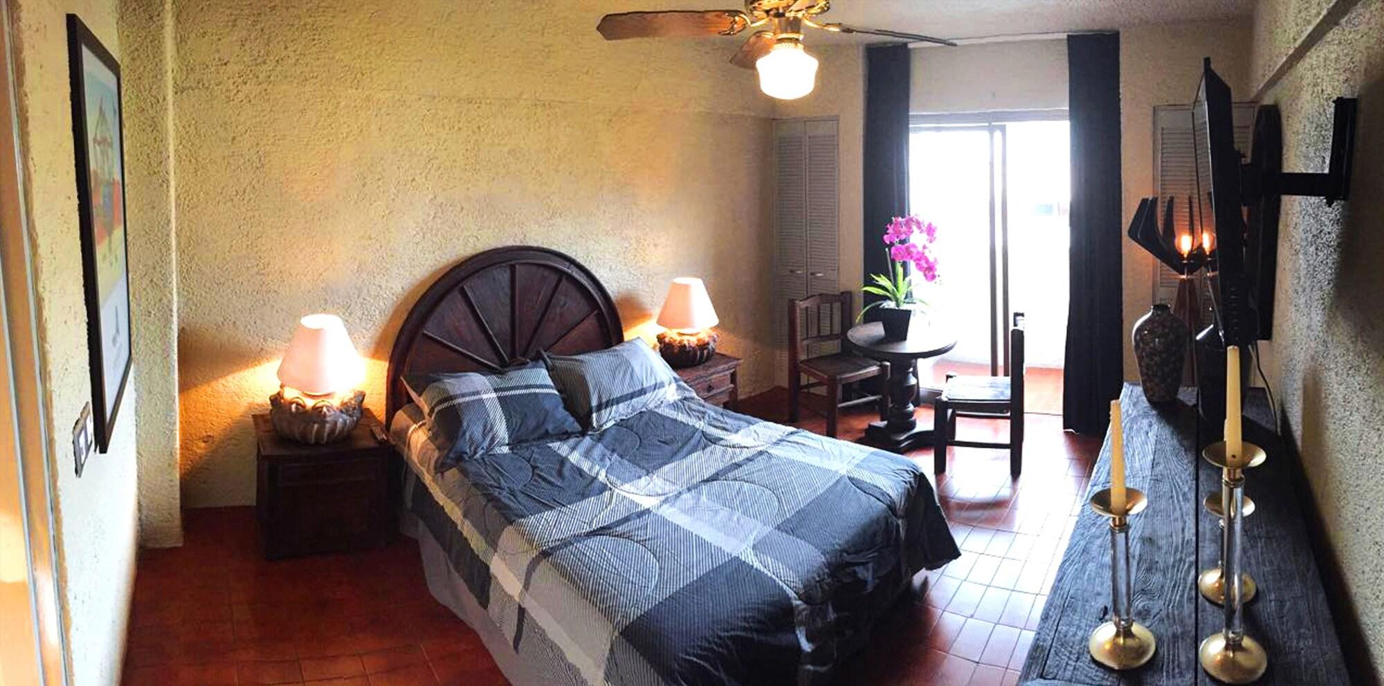 Aurora Suites Запопан Екстериор снимка