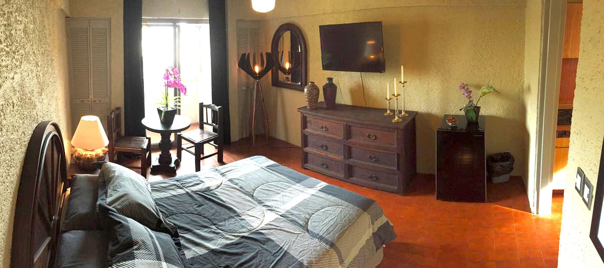 Aurora Suites Запопан Екстериор снимка